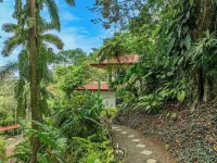 Exotica-All Suite House & Killer Views. On-site Staff-Gated Community-Paved Road