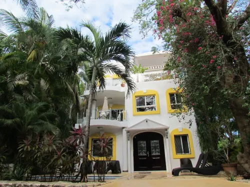 LOVELY VILLA IN PLAYACAR PHASE 1,  PRIVATE POOL