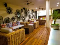 Nayri 501 - Ocean View - Wrap-around Balcony in Zona Romantica