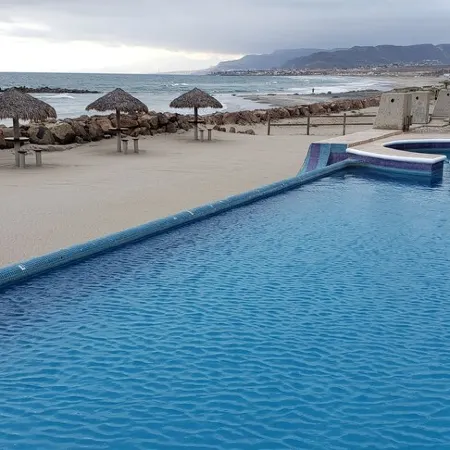 Seaside Salina ~ Beachfront Paradise!!!  (It's just nicer