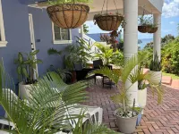 LOCATION IS OUR BEST ACCOMODATION Hotels in Choc