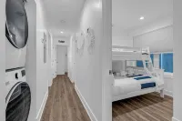 1 Block to Beach, Linens + Towels, BBQ, AC