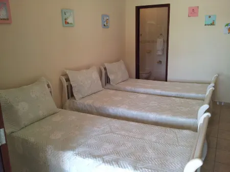 Boituva country house! Comfort and security, 4 suites, large pool, Wi-Fi Отели в г. Бойтува