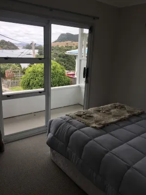 Come and Relax @ Rose's Retreat (with WIFI)