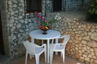 Epic views, 6-min. walk from beach, full size pool - VILLAS CASA LOMA, Suite 402