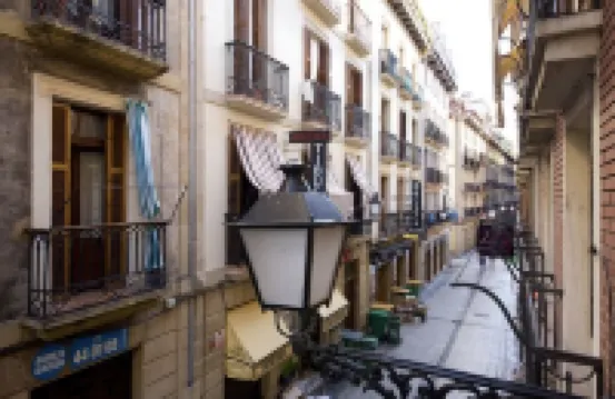 Apartment in the old town of San Sebastian. Registration N: 01166