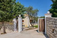 Utopia Beach Villa - Villas