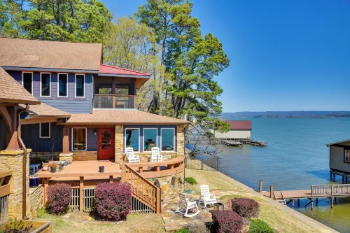 Luxurious Lakefront Paradise in Scottsboro w/ Dock - 3-Star
