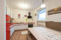 Newly furnished 2 room apartment centrally
