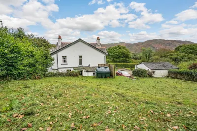 Peel Place Noddle Hotels near Santon Bridge