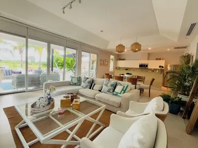 Laguna Townhome 17 โรงแรมใน