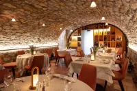 Logis Auberge les Murets Hotel Restaurant Spa Hotels in Chandolas