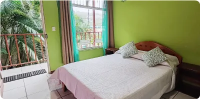 Hotel & Hostel Sloth Backpackers Hotel a 
