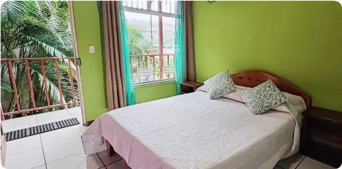 Hotel & Hostel Sloth Backpackers