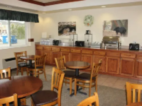 Yellowstone Lodge Hotels in West Yellowstone