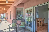 Tranquil Eloy Apartment w/ Oasis Courtyard! -  Ferienwohnungen