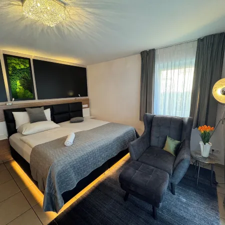 Boardinghouse Home - Adults Only -