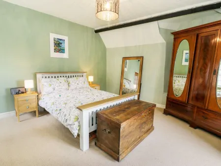 Castle Lodge Отели в г. Llanbedr