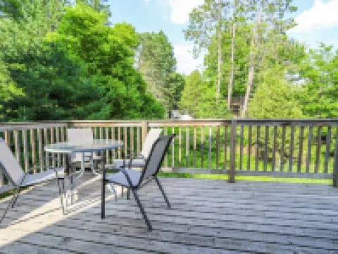 23Maple Hotels in Haliburton