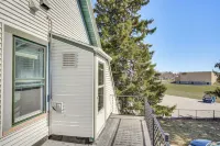 2 Mi to Dtwn: Studio Suite in Sheboygan - Parvekkeita