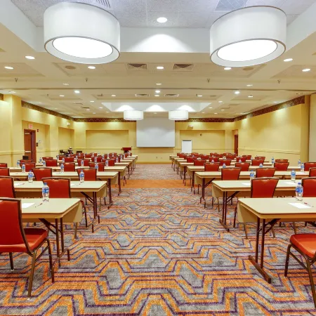 Drury Inn & Suites West des Moines