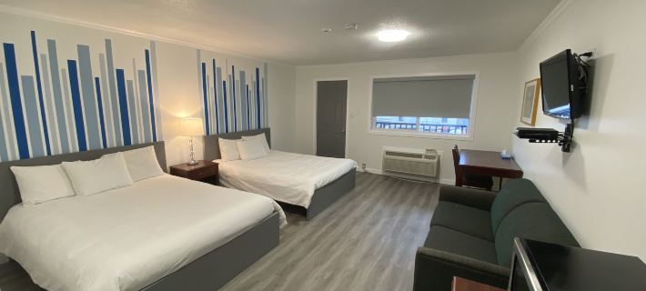 Bavarian Inn Отели в г. Алгома