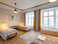 Old Town Munkenhof Guesthouse - Hostel Hotels near Tornide Park