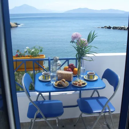 Alkistis Cozy by the Beach Apartment in Ikaria Island Intherma Bay - 2nd Floor