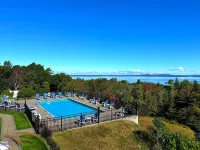 Atlantic Eyrie Lodge