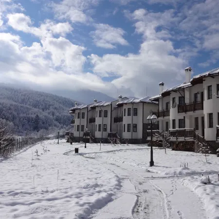 Pinerose Resort