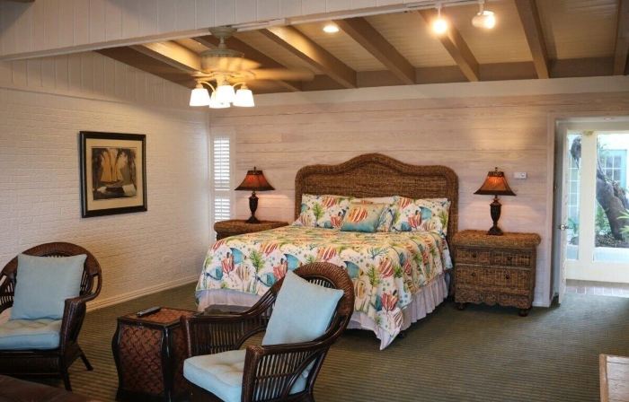 D&R Pelican Bay Resort