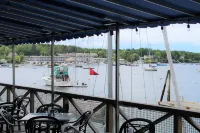 Fisherman's Wharf Inn Hotels in Boothbay