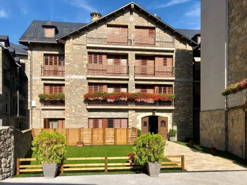 Villa de Plan Apartments&Suites Hotels in Bielsa