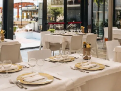 フェリチオーニ ピネートのホテル