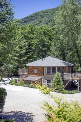 Brook Trout Inn Hotels in Hogback