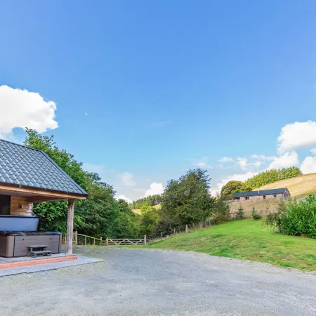 Ploony Hill Lodge