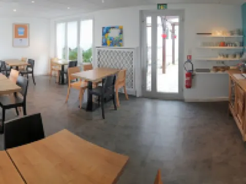 Cit'Hotel Atlantis Hotels in Royan