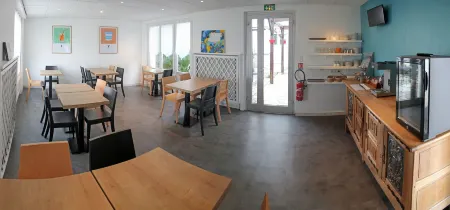 Cit'Hotel Atlantis Отели рядом с достопримечательностью «Spa Thermal Philae»