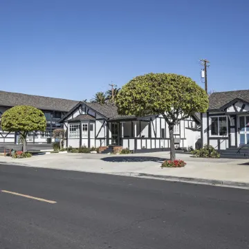 Solvang Inn & Cottages