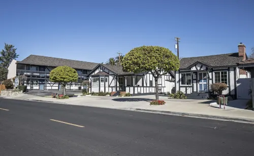 Solvang Inn & Cottages Hotels in Solvang