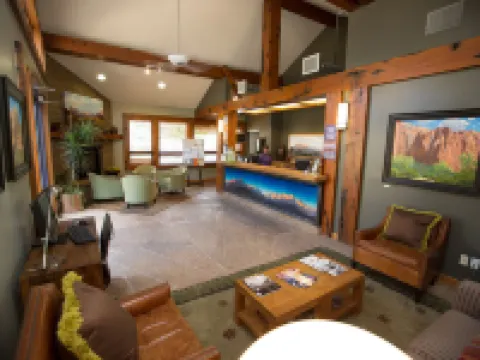 เดสเซิร์ต เพิร์ล อินน์ โรงแรมในสปริงเดล