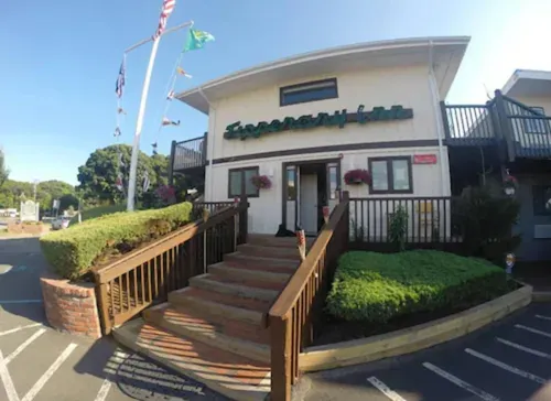 Kenny's Tipperary Inn Hotels in Montauk