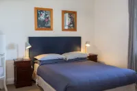 Highbury Apartments - Condos