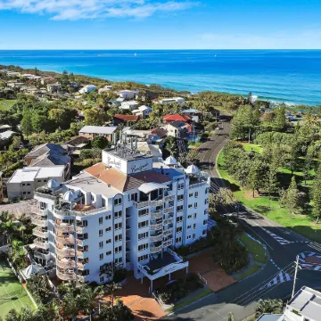 Beachside Resort Kawana Waters