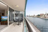Apartment in Iconic Fingerwharf Hotels in Woolloomooloo