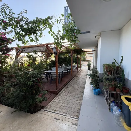 Yildiz Apart