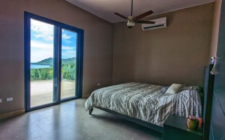 Luxury villa with stunning ocean view. Отели в г. Нандаюре