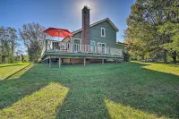 Lovettsville Cottage in Heart of Wine Country - Wifi