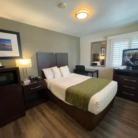 Hi View Inn & Suites