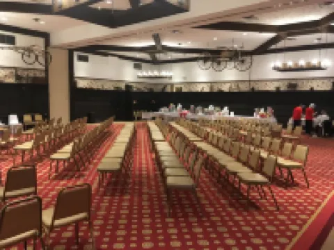 The Seasons Lodge Hotels in Nashville